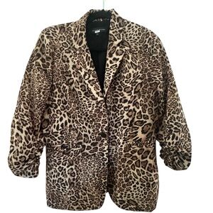 Slate & Willow women’s small Animal Print Blazer mob wife classic